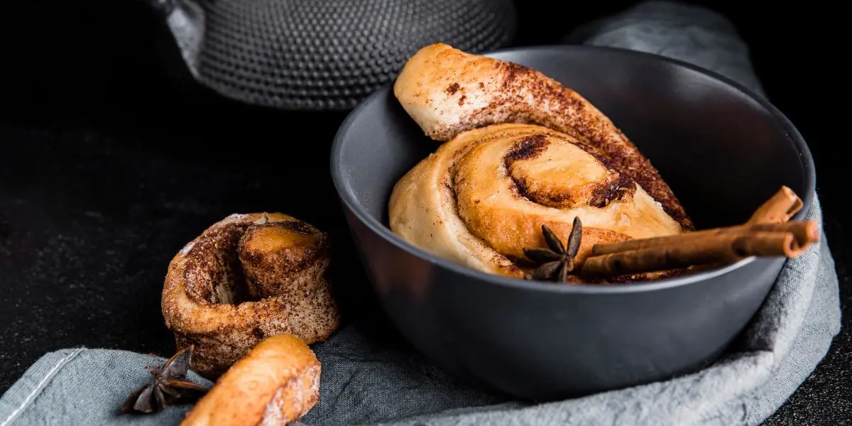 air fryer cinnamon rolls